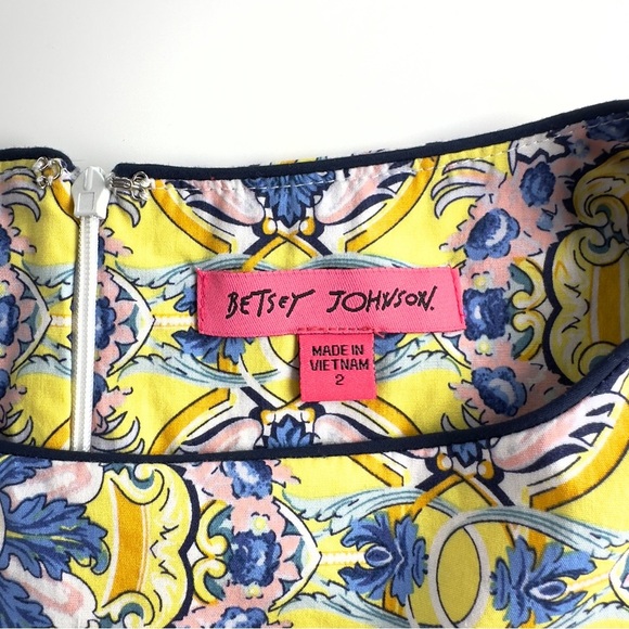 Betsey Johnson Yellow Blue China Plate Pattern Sleeveless Shift Dress Size 2 - Picture 5 of 13